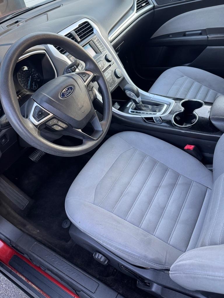Ford Fusion S 2014