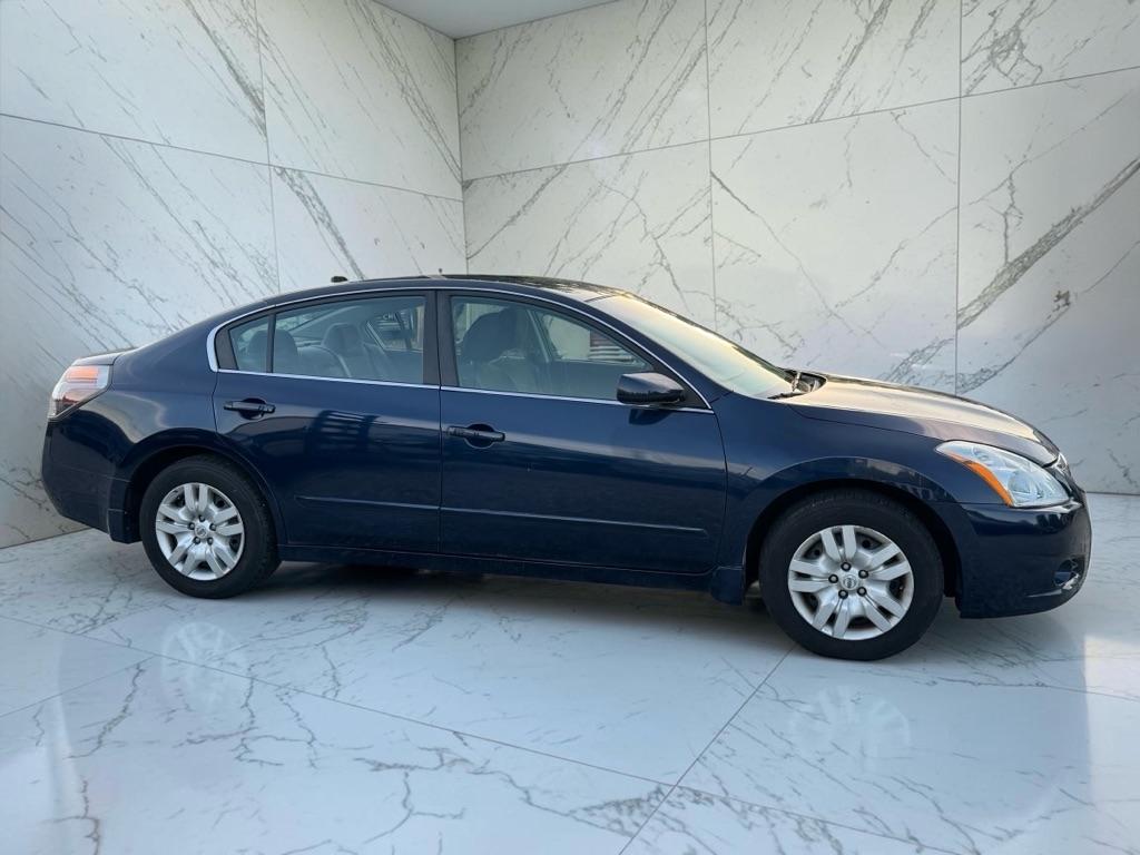 Nissan Altima 2.5 2012