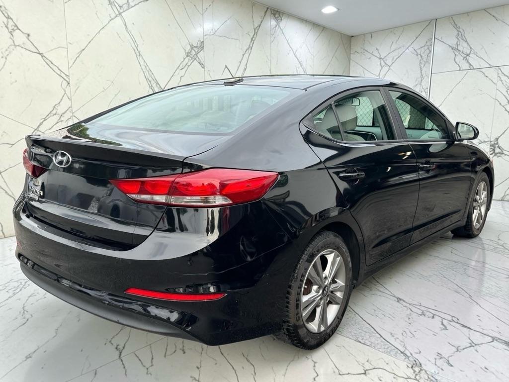 Hyundai Elantra Value Edition 6A 2017