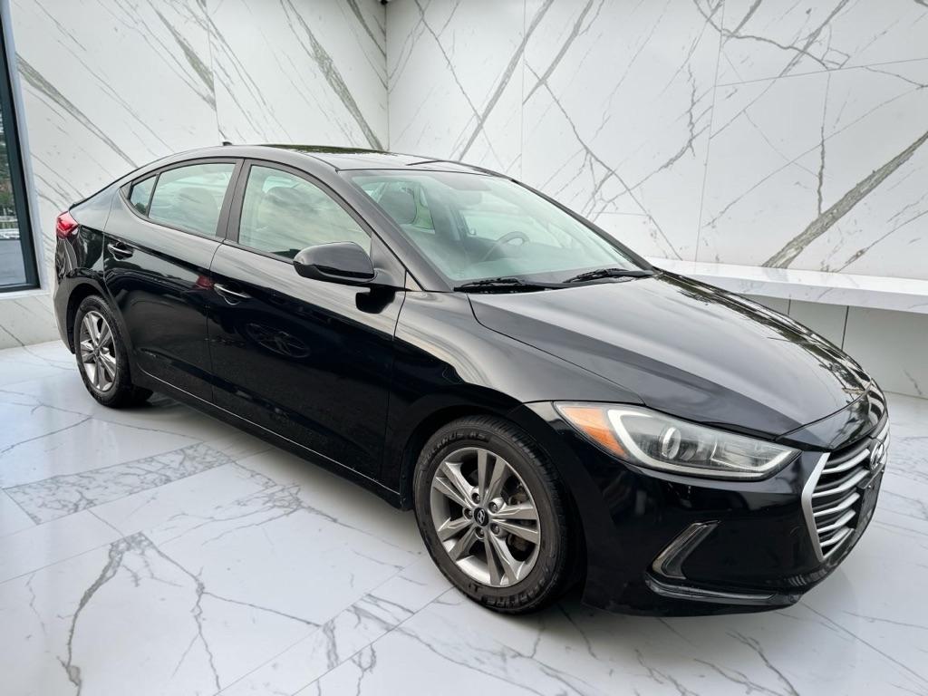 Hyundai Elantra Value Edition 6A 2017