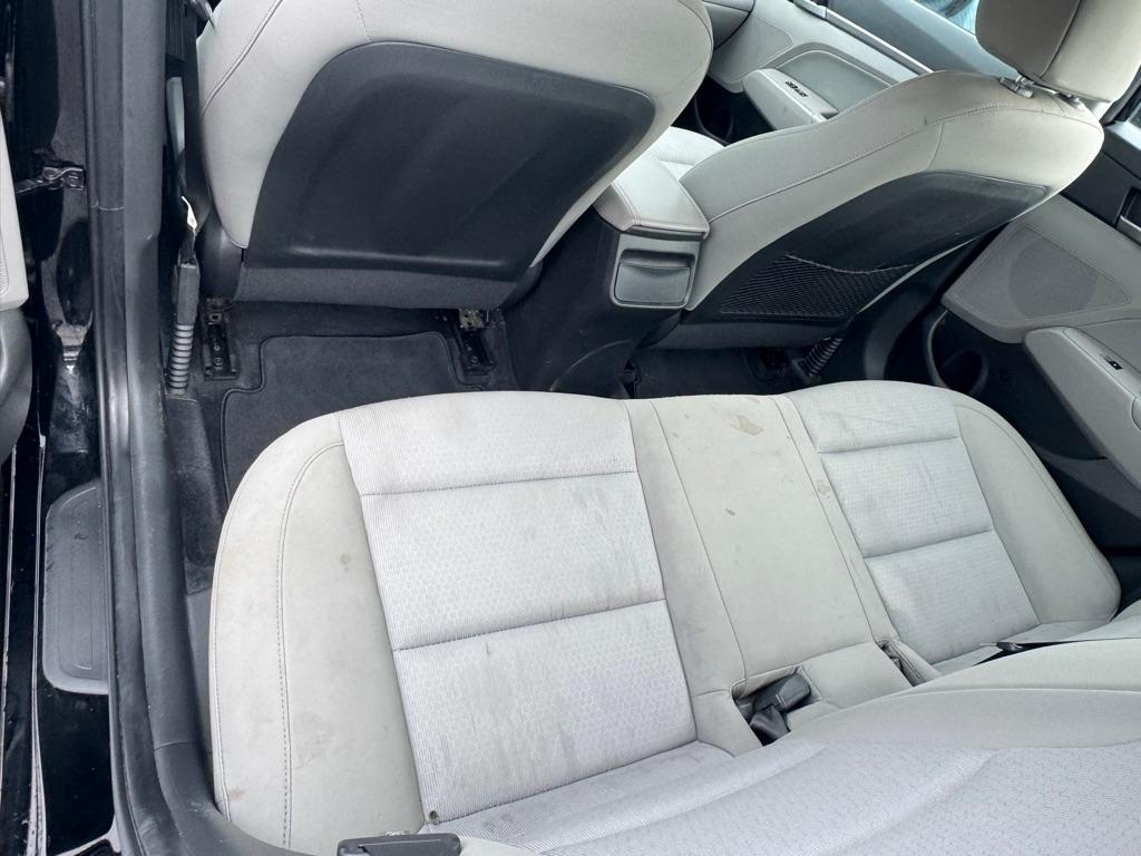 Hyundai Elantra Value Edition 6A 2017