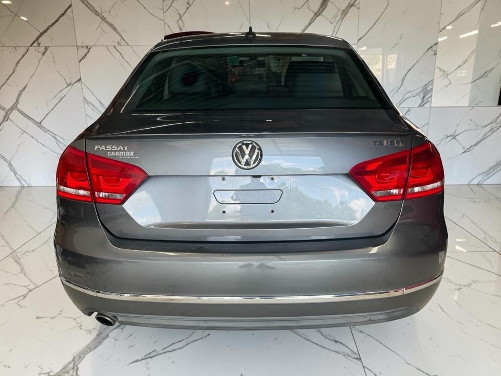 Volkswagen Passat 1.8T SEL Premium AT PZEV 2014