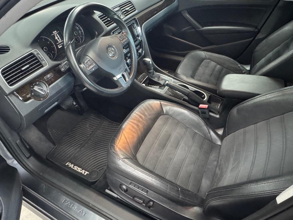 Volkswagen Passat 1.8T SEL Premium AT PZEV 2014