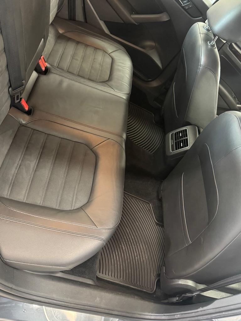 Volkswagen Passat 1.8T SEL Premium AT PZEV 2014