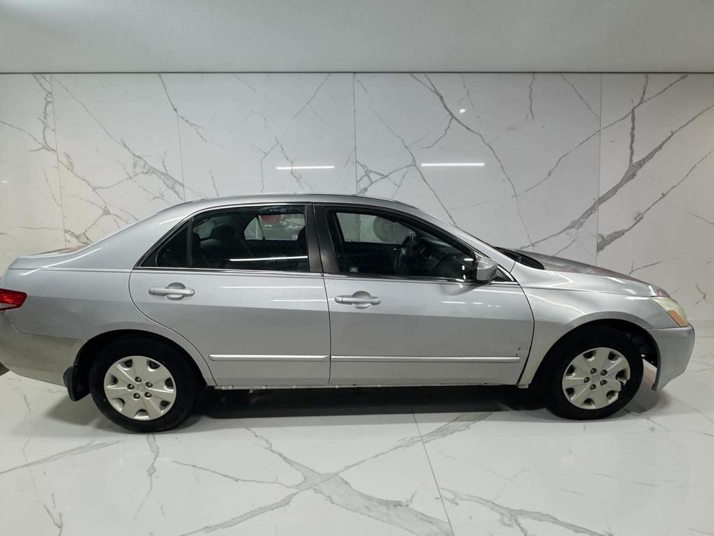 2003 Honda Accord LX - Photo 8