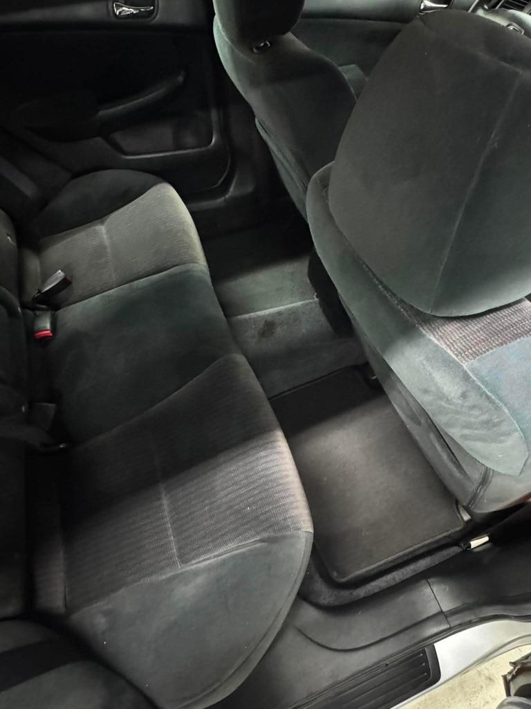 2003 Honda Accord LX - Photo 12