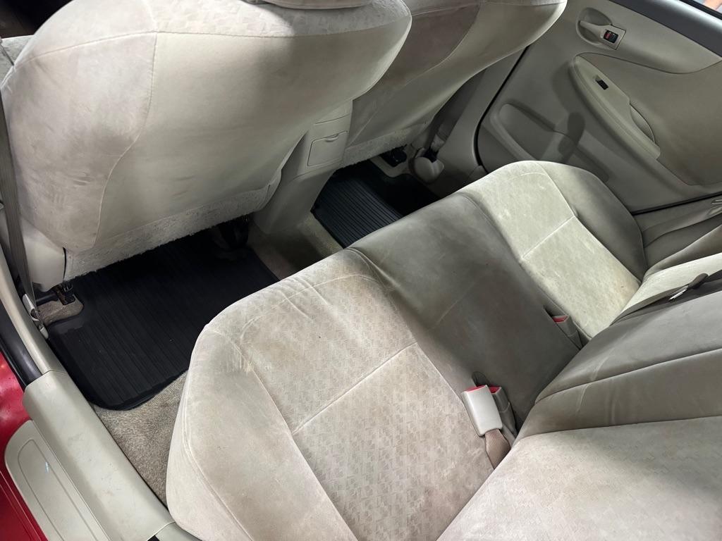 Toyota Corolla Base 4-Speed AT 2009