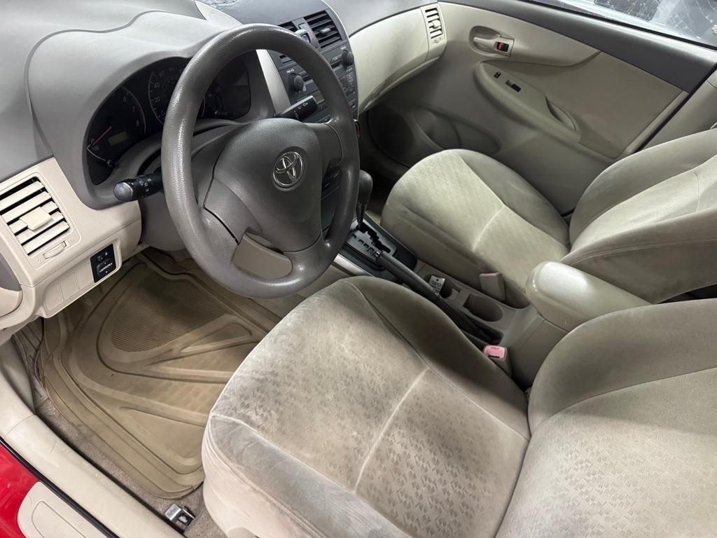 Toyota Corolla Base 4-Speed AT 2009