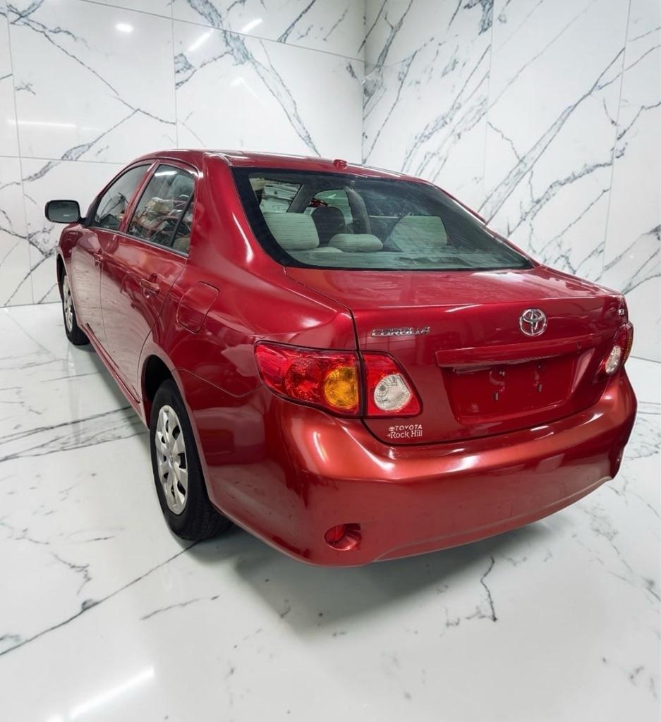 Toyota Corolla Base 4-Speed AT 2009