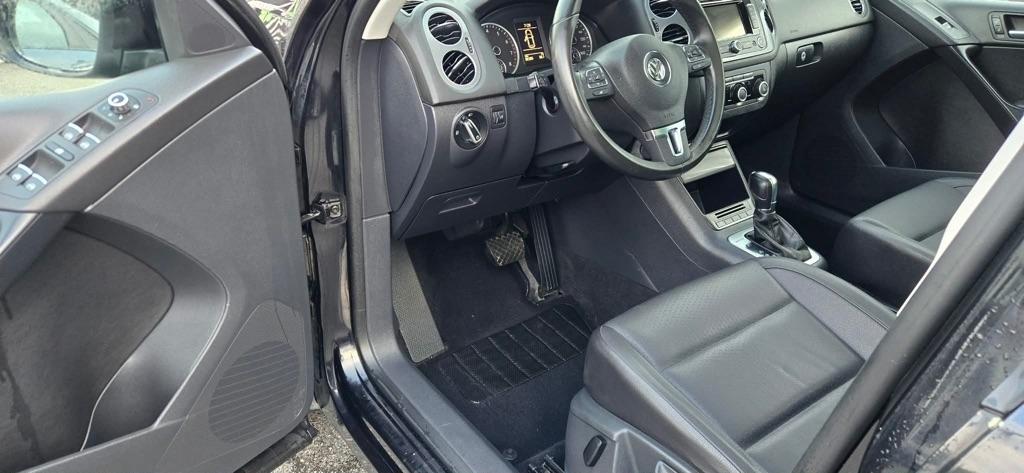 Volkswagen Tiguan S 4Motion 2012