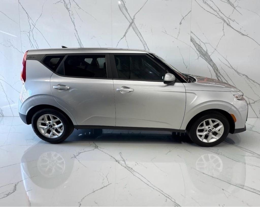 Kia Soul LX CVT 2020