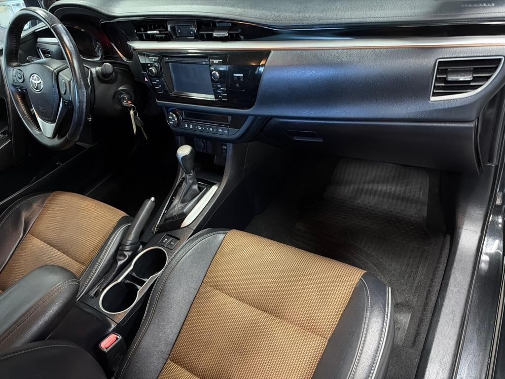 Toyota Corolla LE CVT 2016