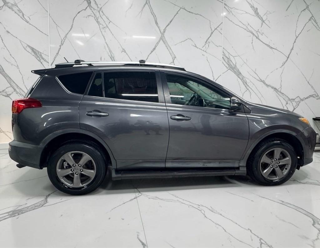 Toyota RAV4 XLE AWD 2013