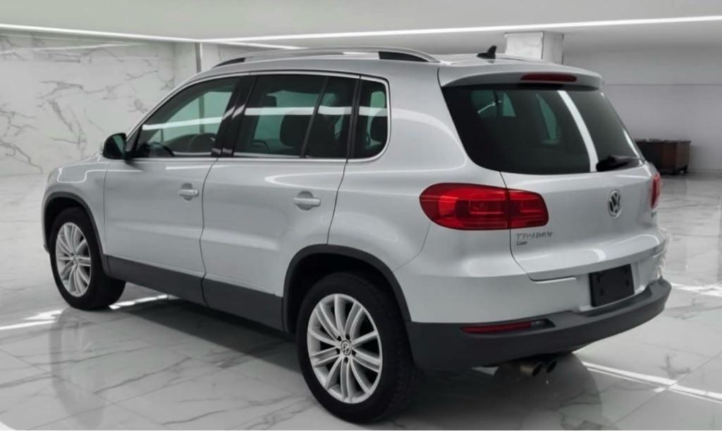 Volkswagen Tiguan S 2016
