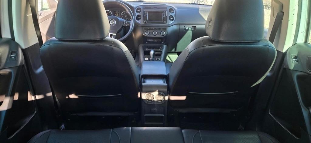 Volkswagen Tiguan S 2016