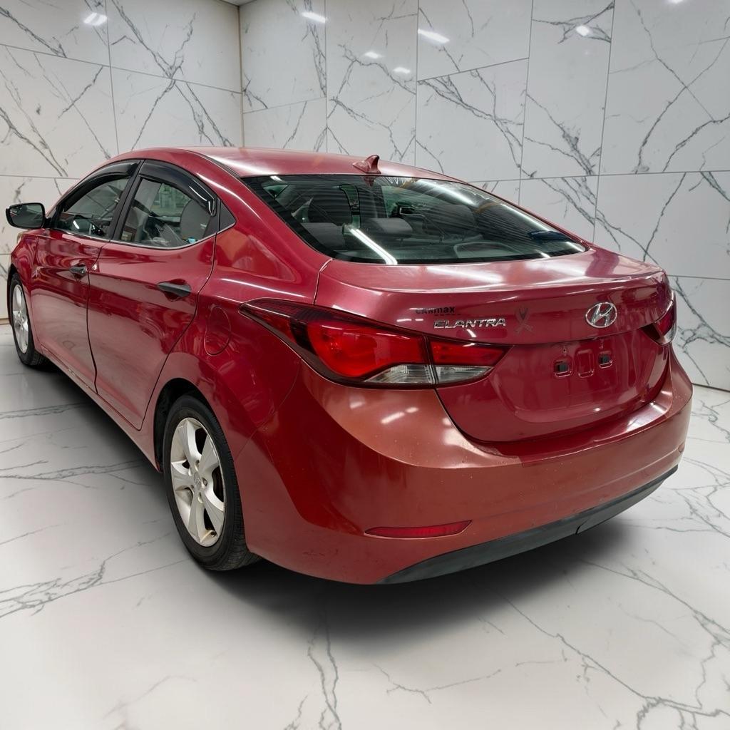 Hyundai Elantra SE 6AT 2016