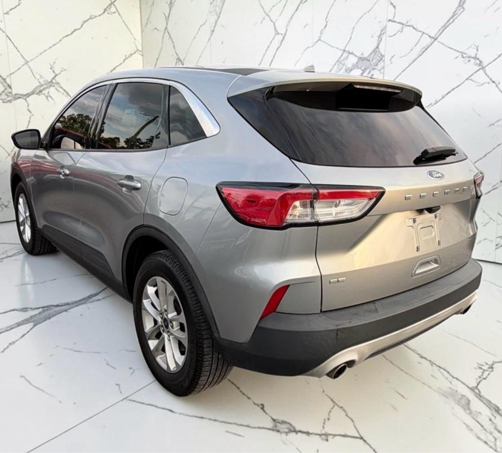 Ford Escape SE 2021