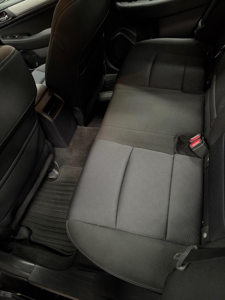 Subaru Legacy 2.5i Premium 2015