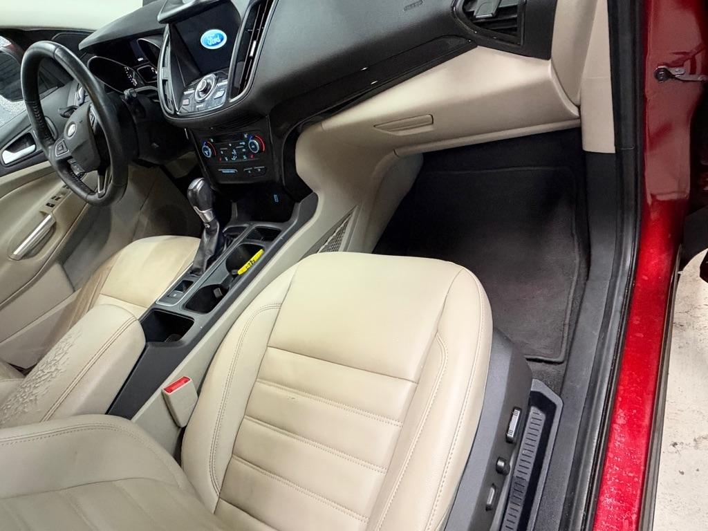 Ford Escape Titanium FWD 2017