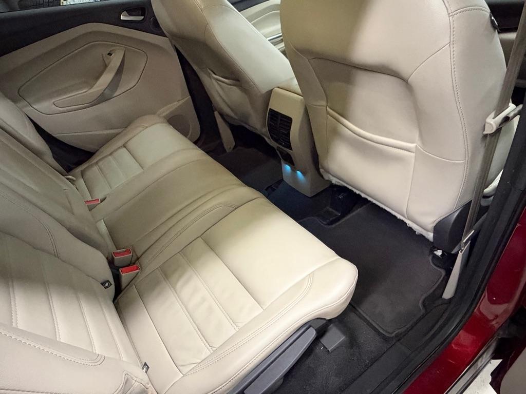 Ford Escape Titanium FWD 2017