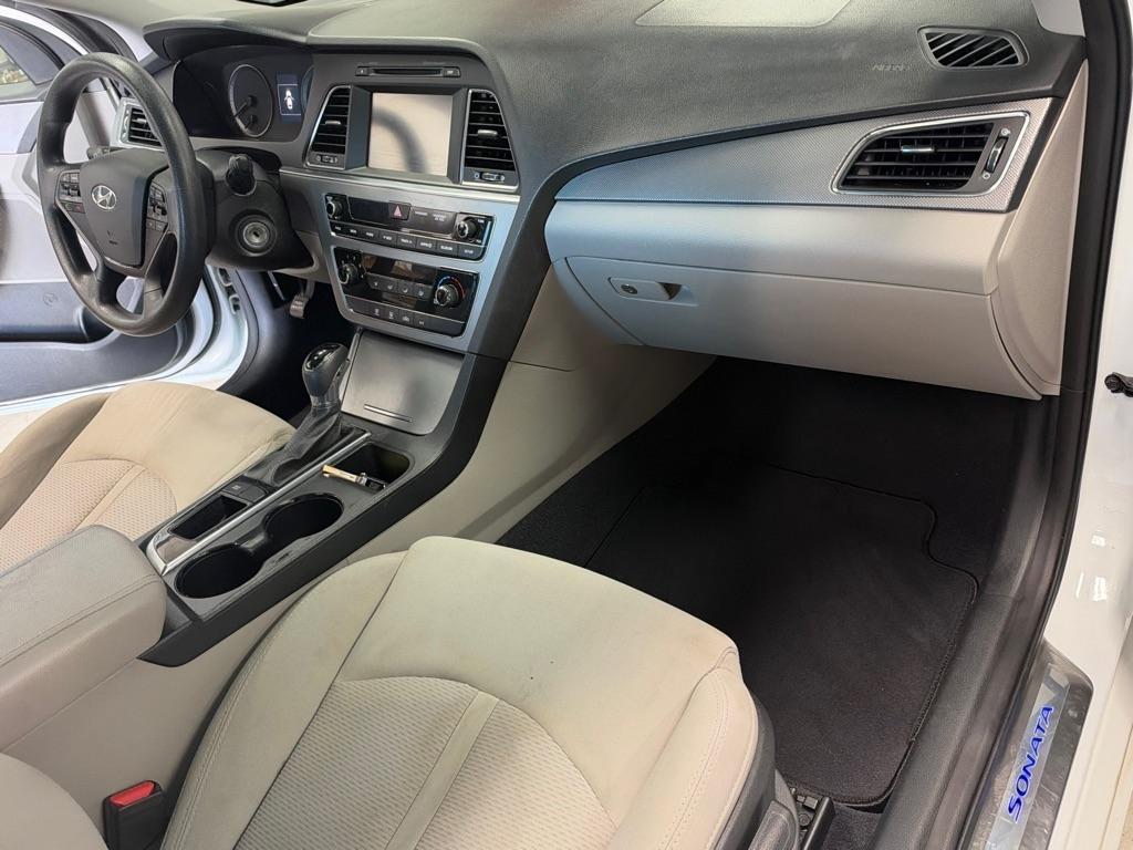 Hyundai Sonata SE 2016