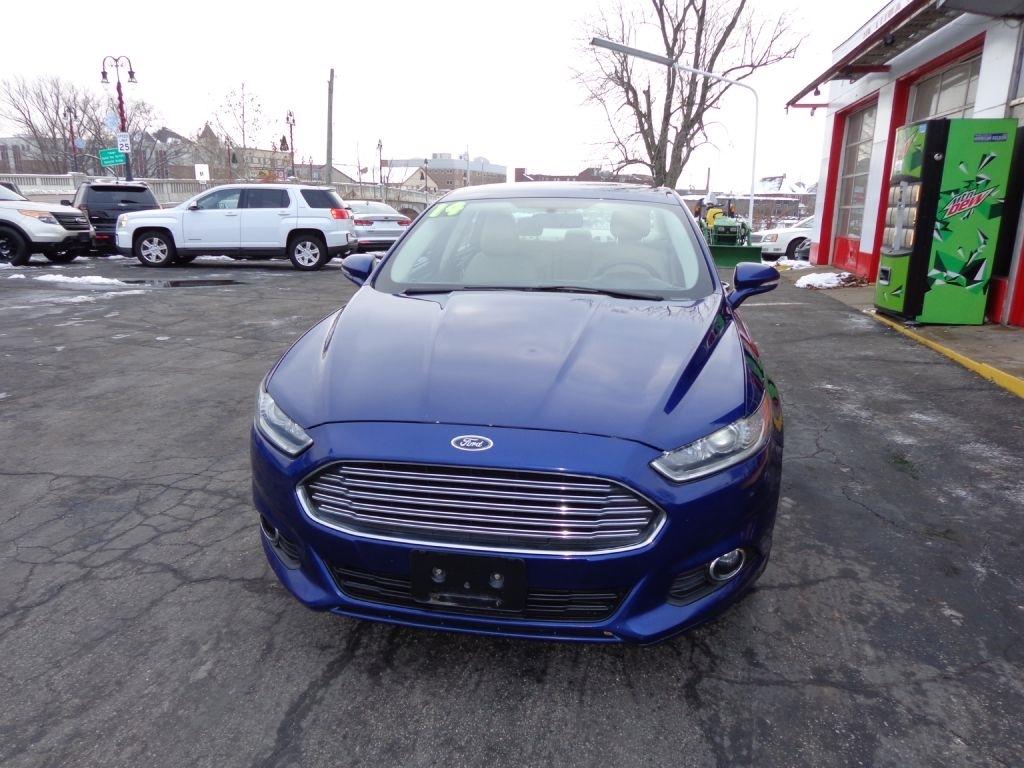 2014 Ford Fusion SE