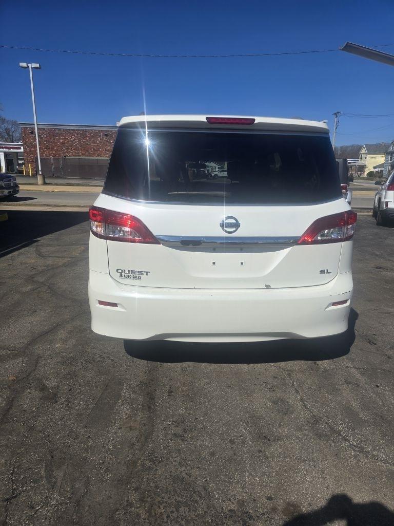 Nissan Quest 3.5 S 2011