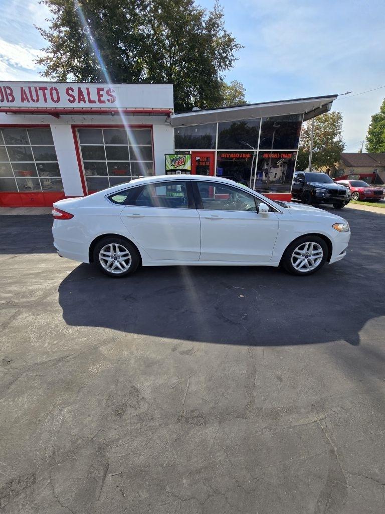 Ford Fusion SE 2014