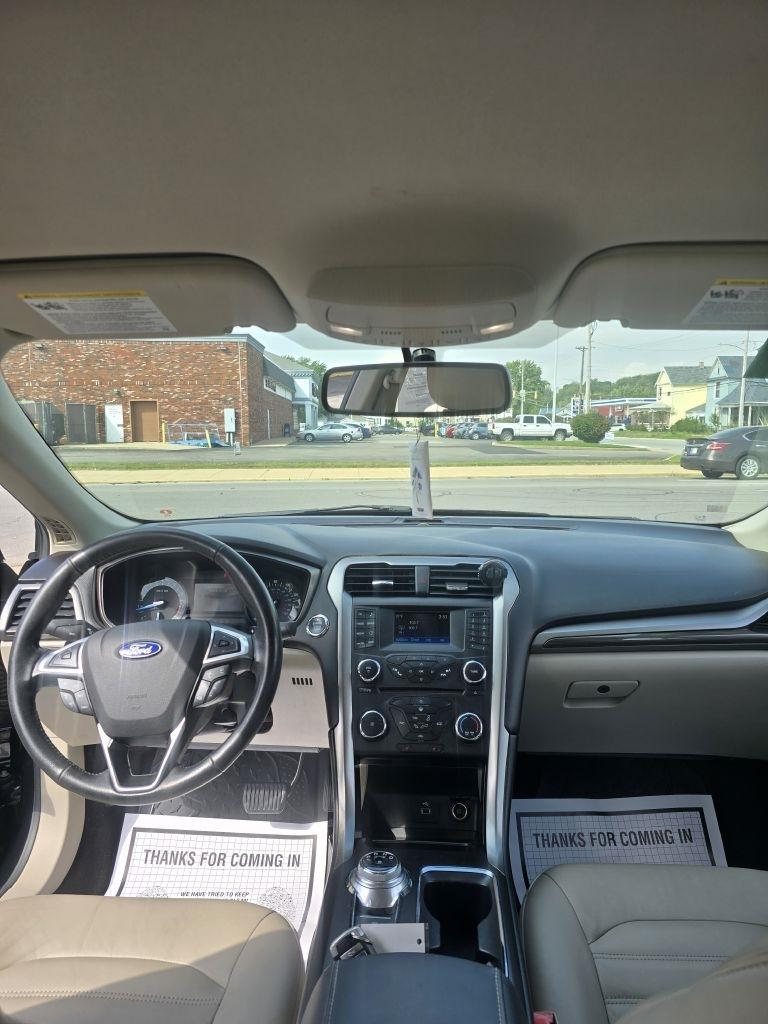 Ford Fusion SE 2017