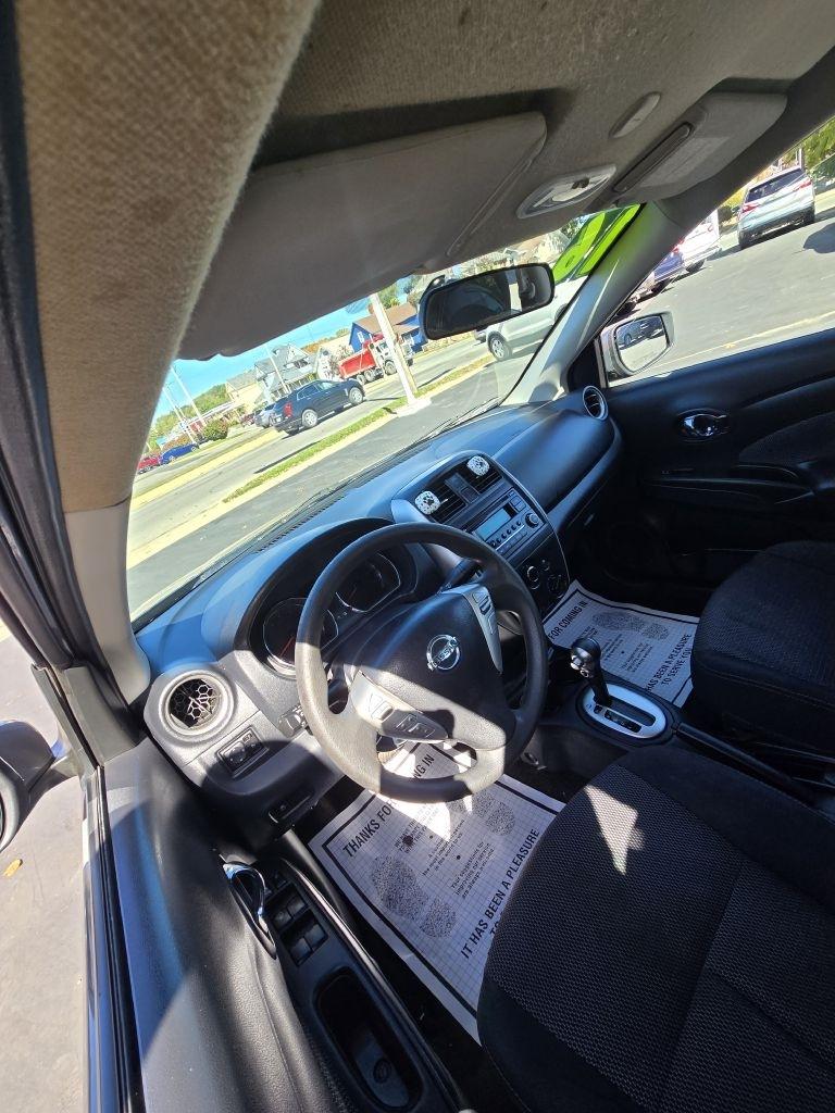 Nissan Versa 1.6 S 5M 2016