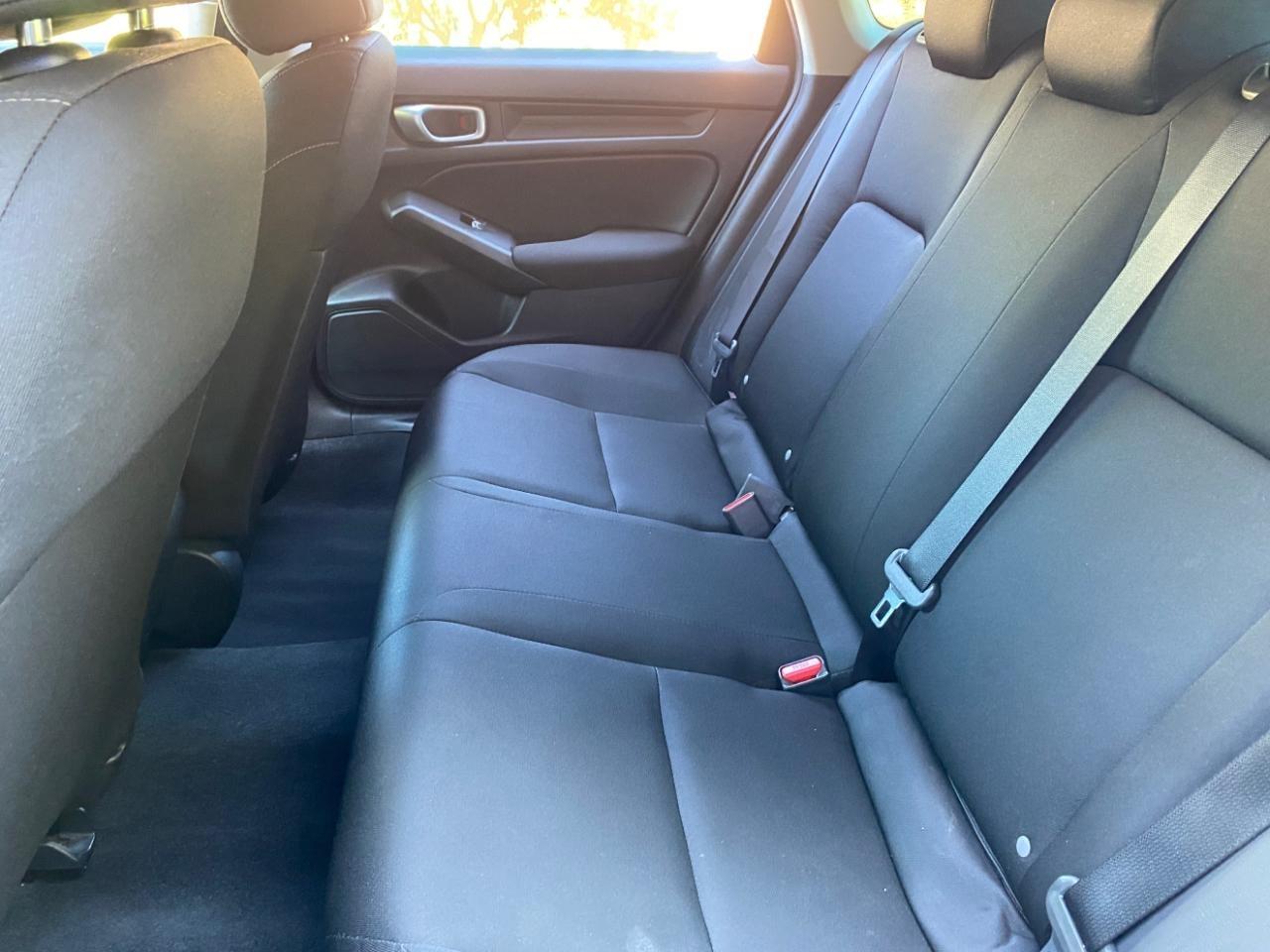 Honda Civic LX Hatchback 2023