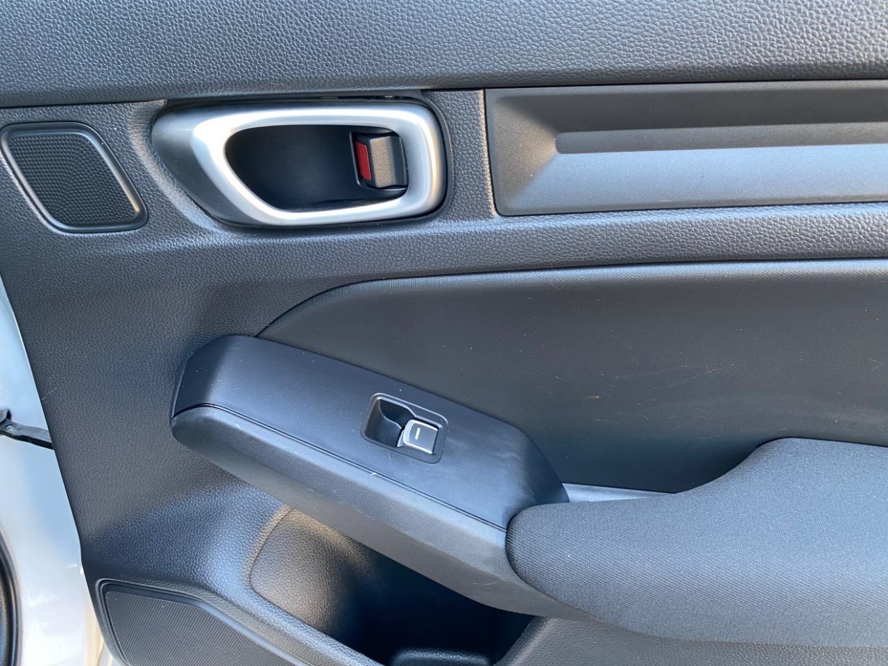 Honda Civic LX Hatchback 2023