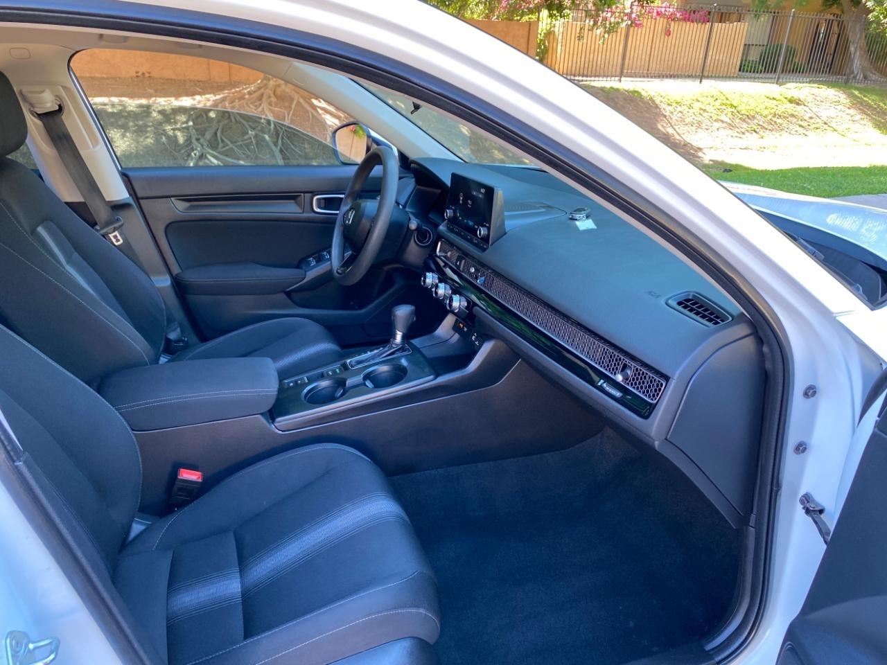 Honda Civic LX Hatchback 2023