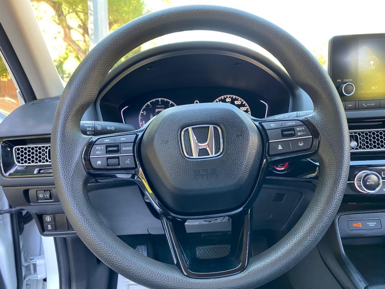 Honda Civic LX Hatchback 2023