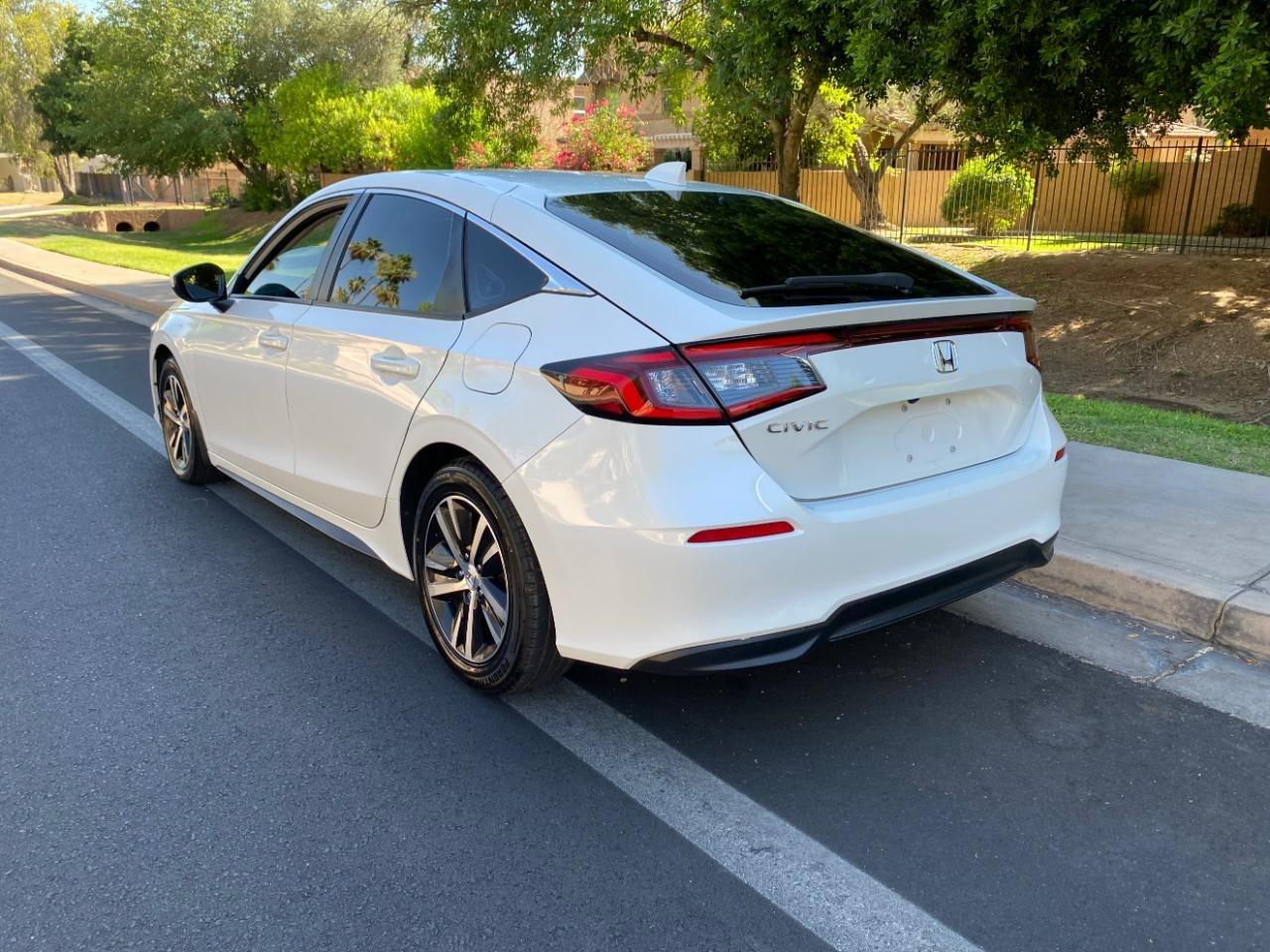Honda Civic LX Hatchback 2023