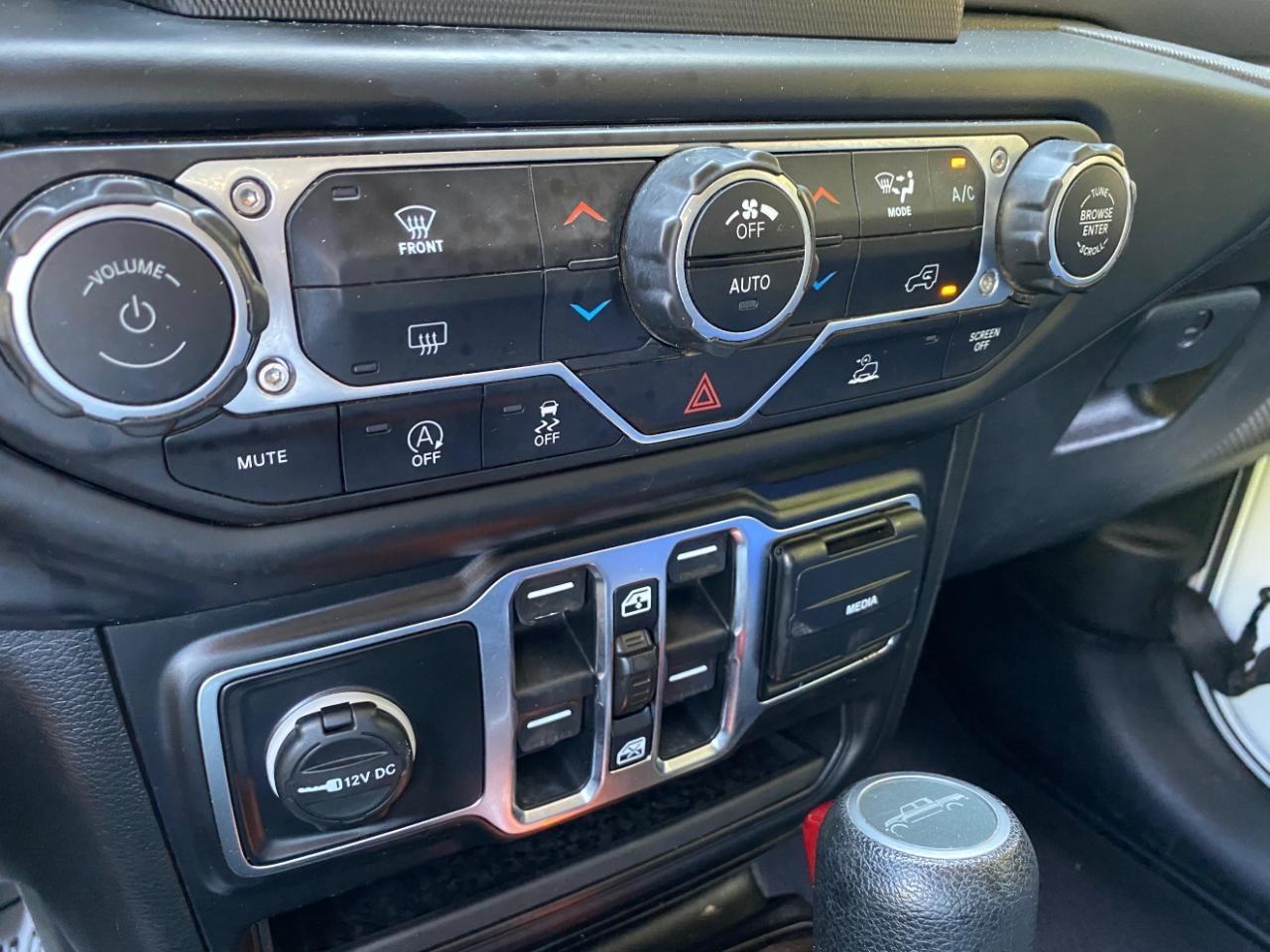 Jeep Gladiator Sport 2021