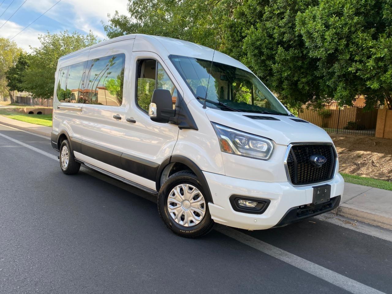Ford Transit 350 Wagon Med. Roof XL w/Sliding Pass. 148-in. WB 2023