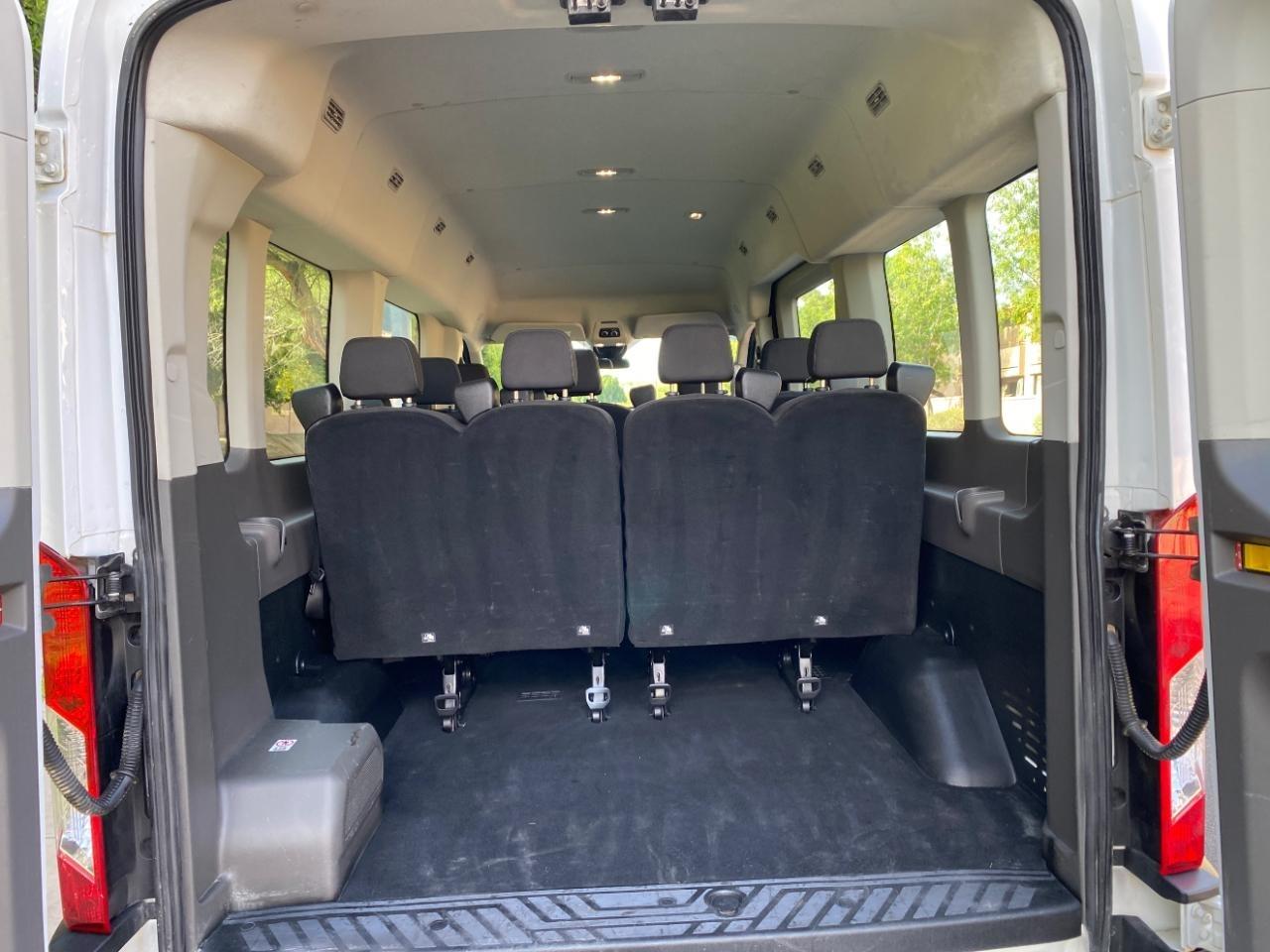 Ford Transit 350 Wagon Med. Roof XL w/Sliding Pass. 148-in. WB 2023