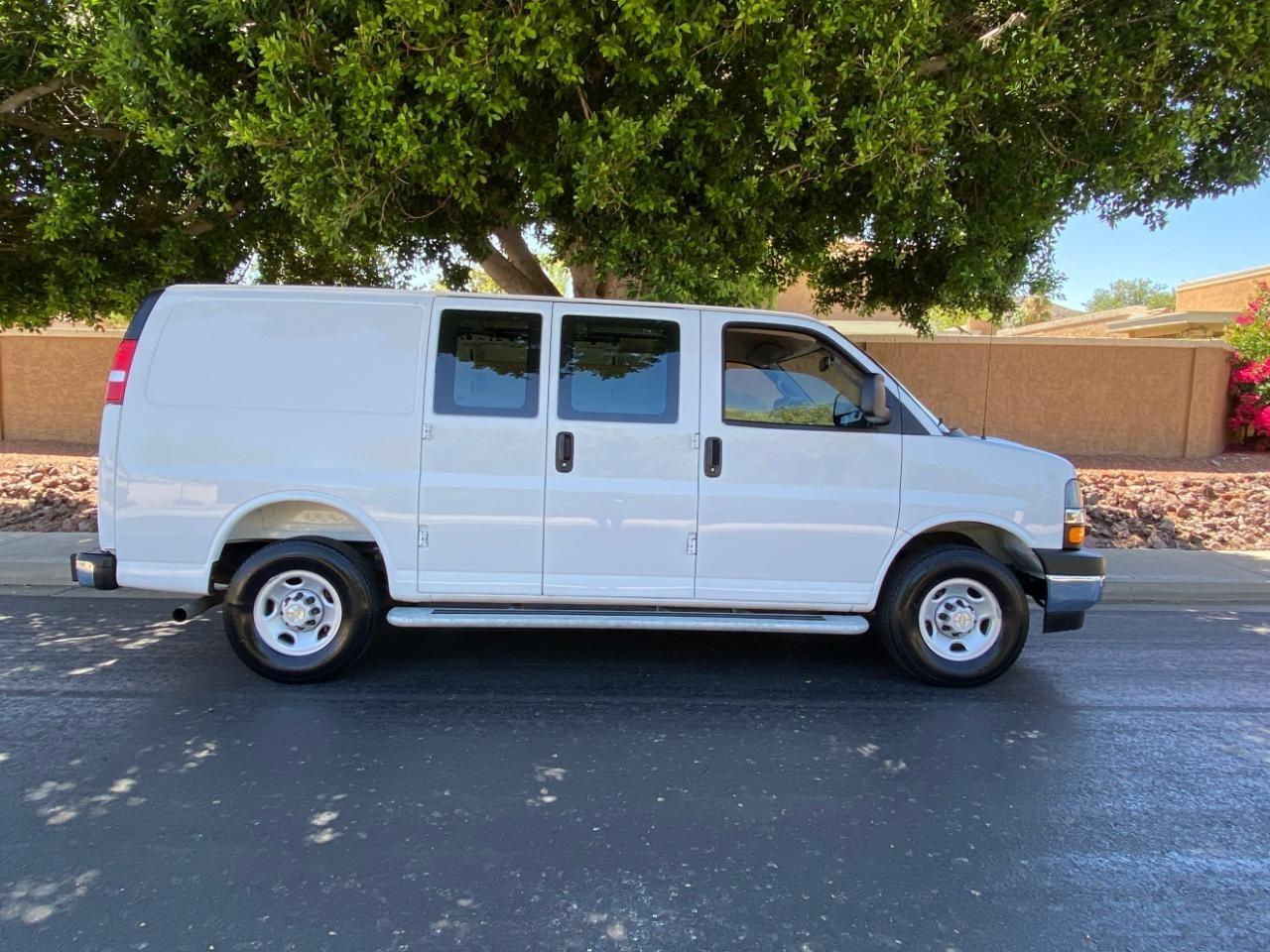 Chevrolet Express 2500 Cargo 2025