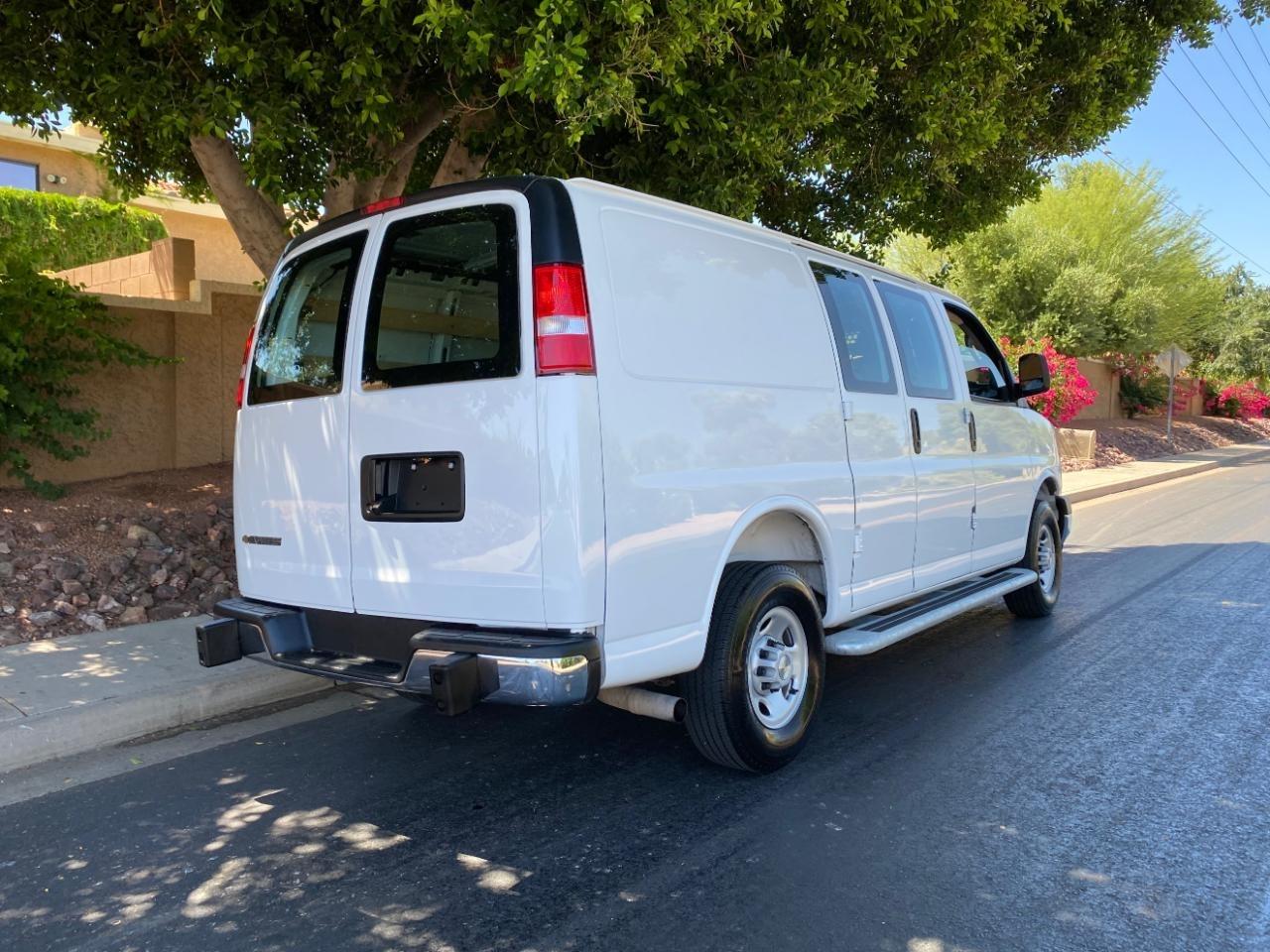 Chevrolet Express 2500 Cargo 2025