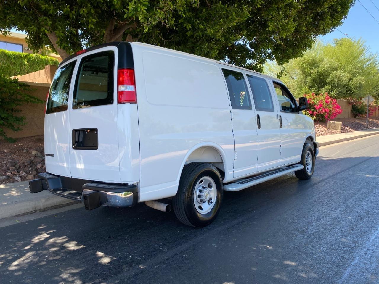 Chevrolet Express 2500 Cargo 2025