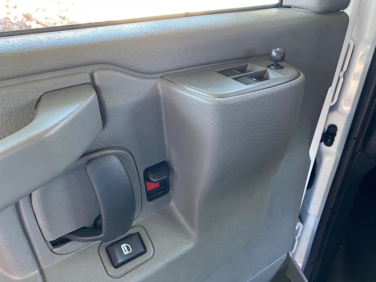Chevrolet Express 2500 Cargo 2025