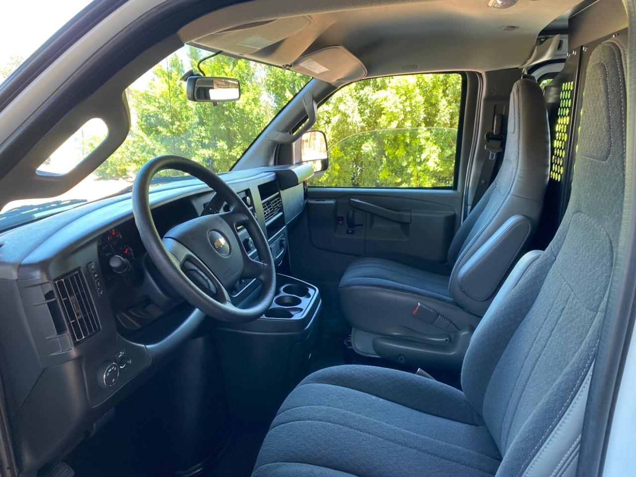 Chevrolet Express 2500 Cargo 2025