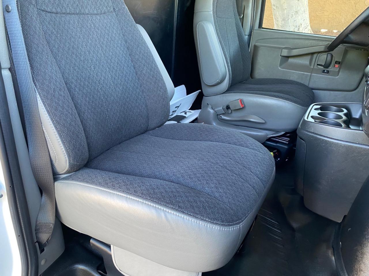 Chevrolet Express 2500 Cargo 2025