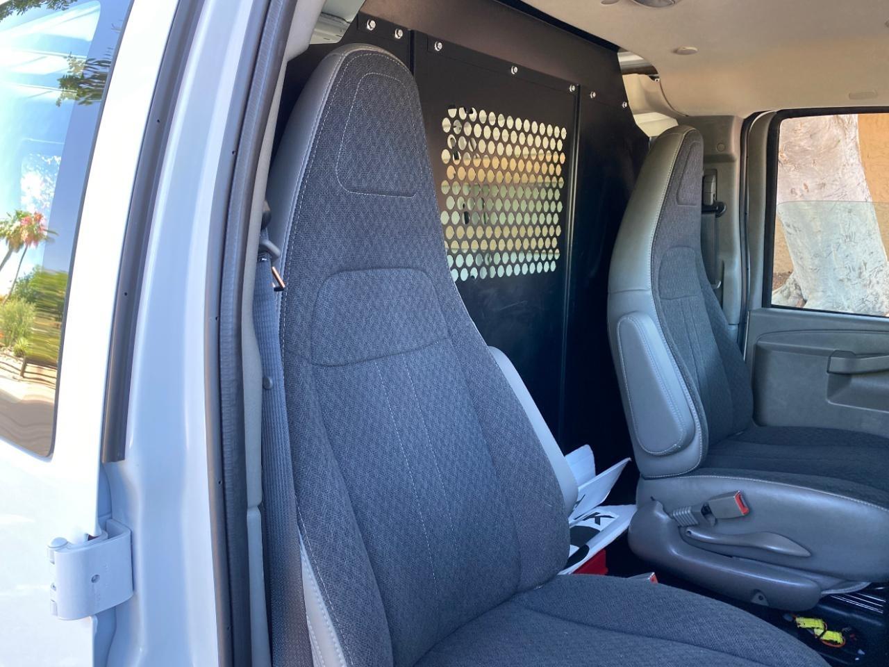 Chevrolet Express 2500 Cargo 2025