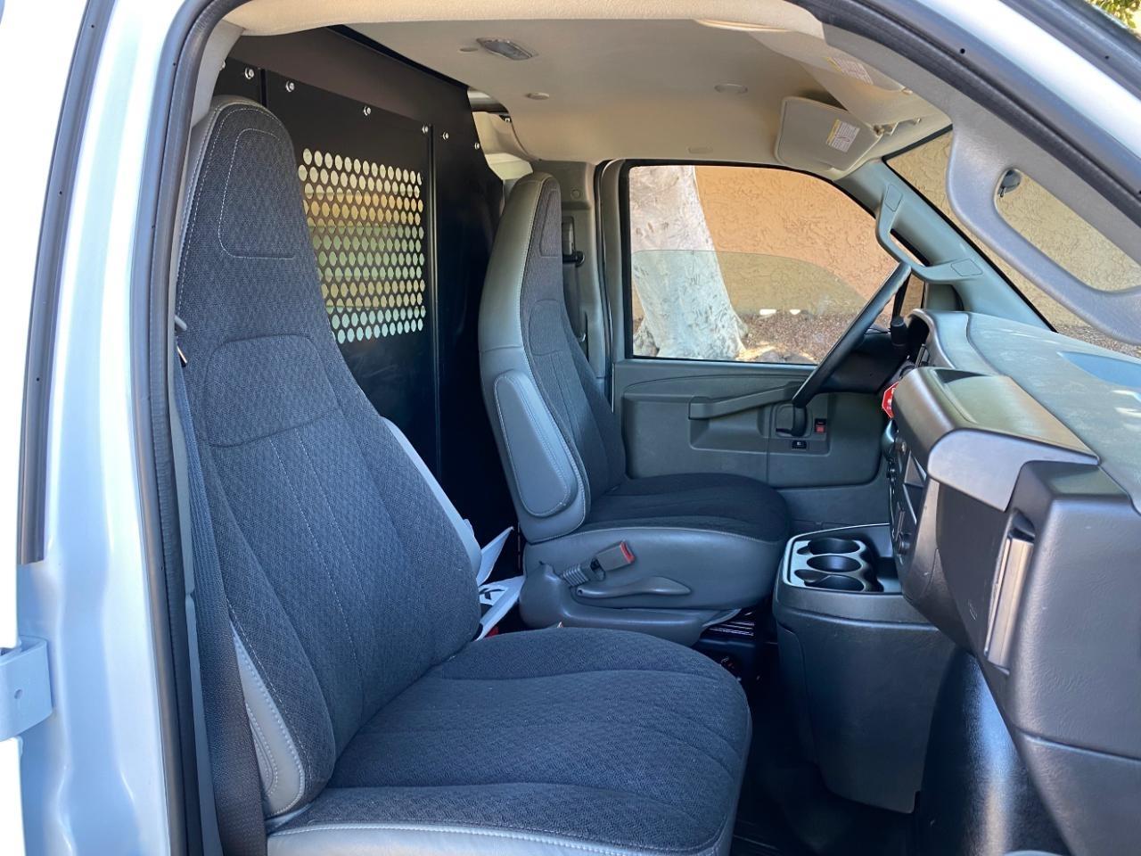 Chevrolet Express 2500 Cargo 2025
