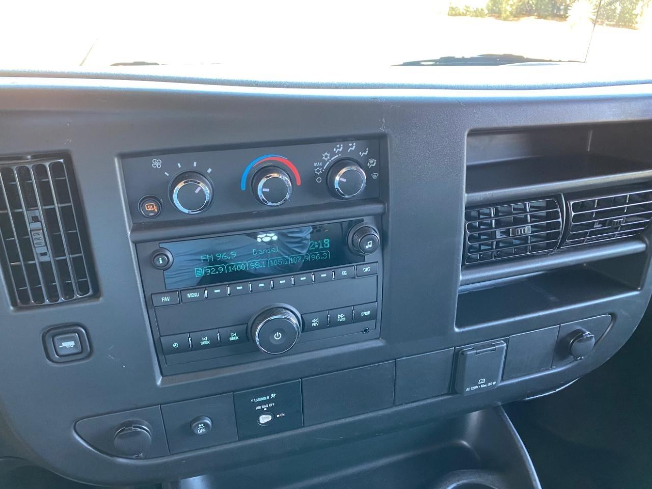 Chevrolet Express 2500 Cargo 2025