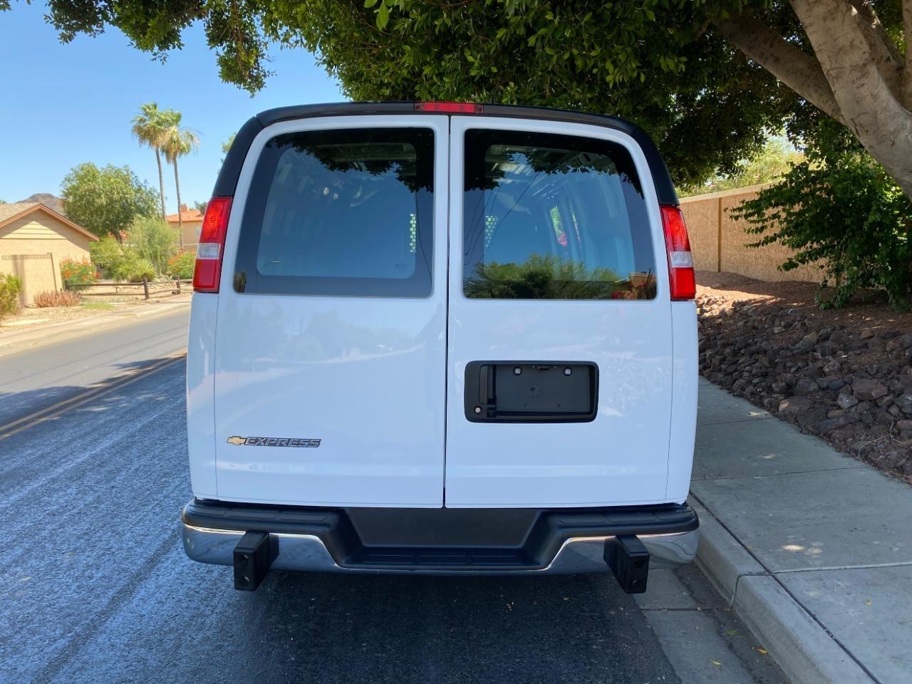Chevrolet Express 2500 Cargo 2025