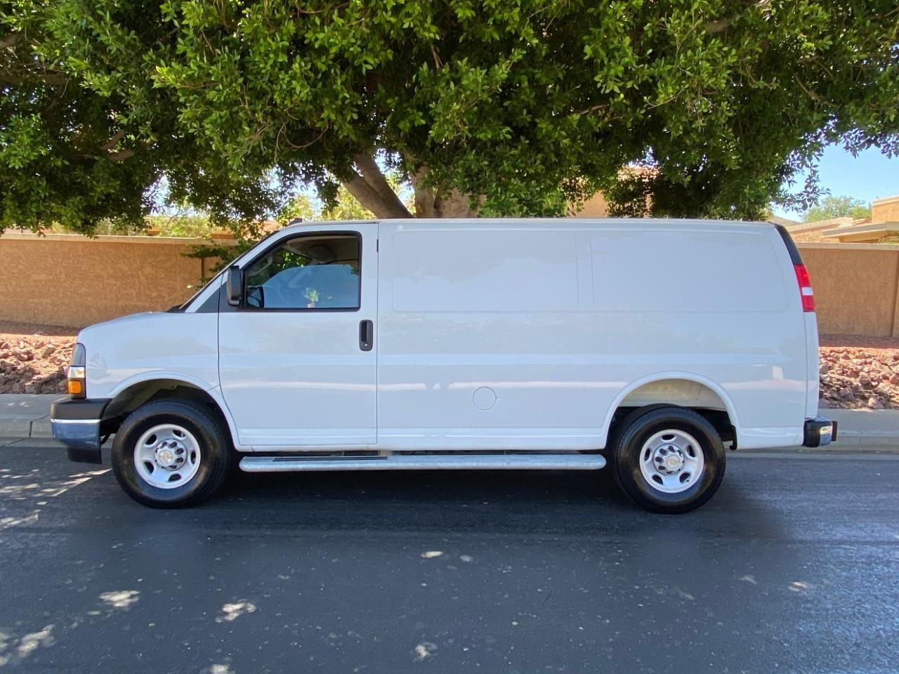 Chevrolet Express 2500 Cargo 2025