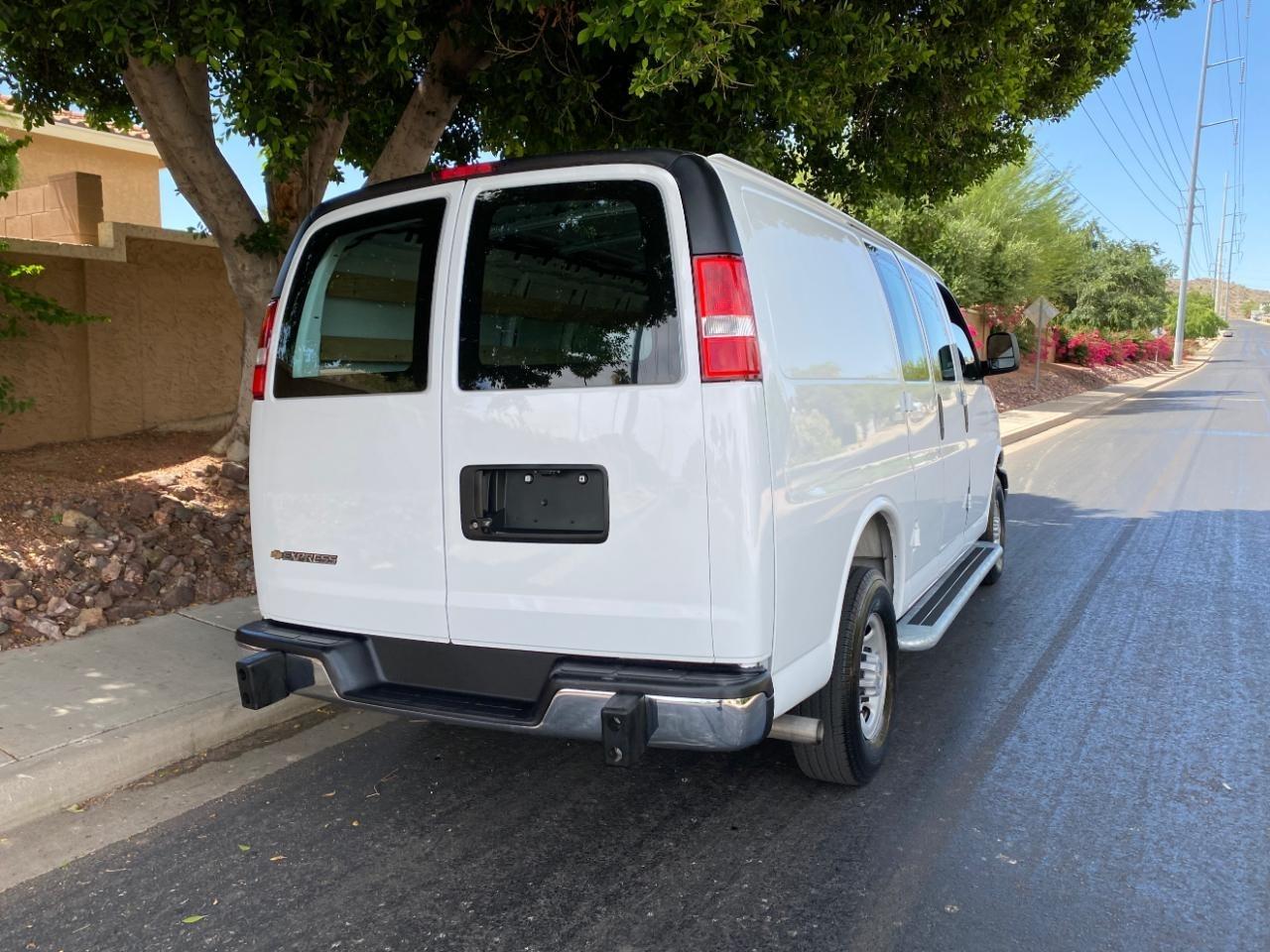 Chevrolet Express 2500 Cargo 2025